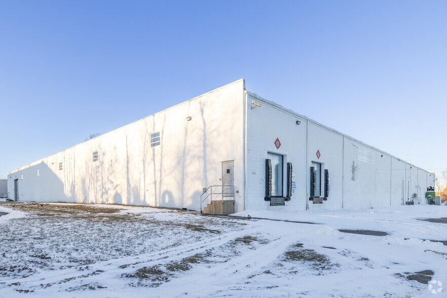 220 Commerce Dr, Montgomeryville, PA à louer - Photo du bâtiment - Image 3 de 6