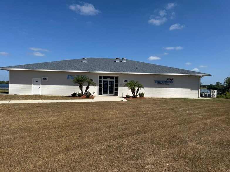 330 Denton Ave, Auburndale, FL à louer - Photo du bâtiment - Image 3 de 13