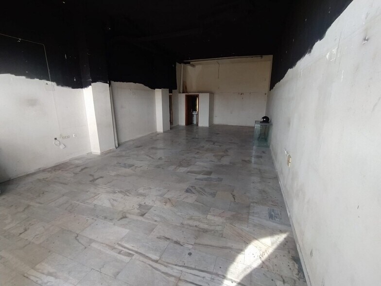 Retail in Cáceres, Cáceres for sale - Building Photo - Image 1 of 4