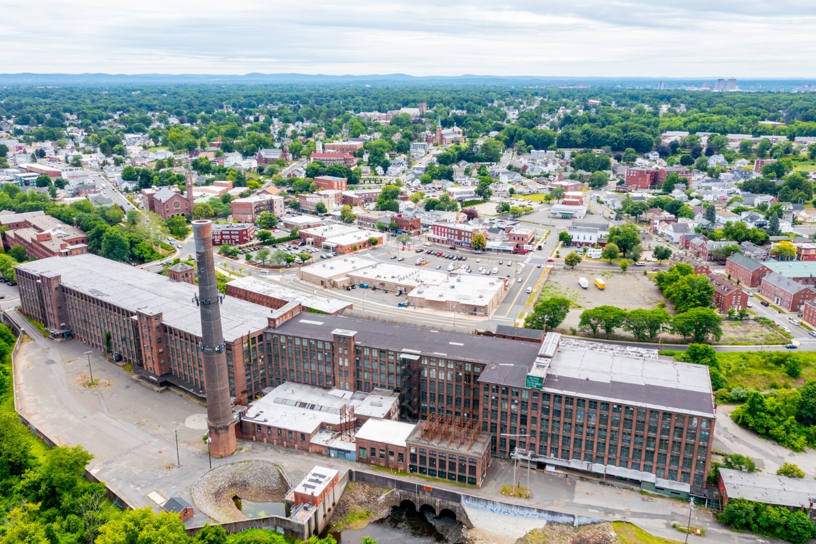 165 Front St, Chicopee, MA for sale Building Photo- Image 1 of 1