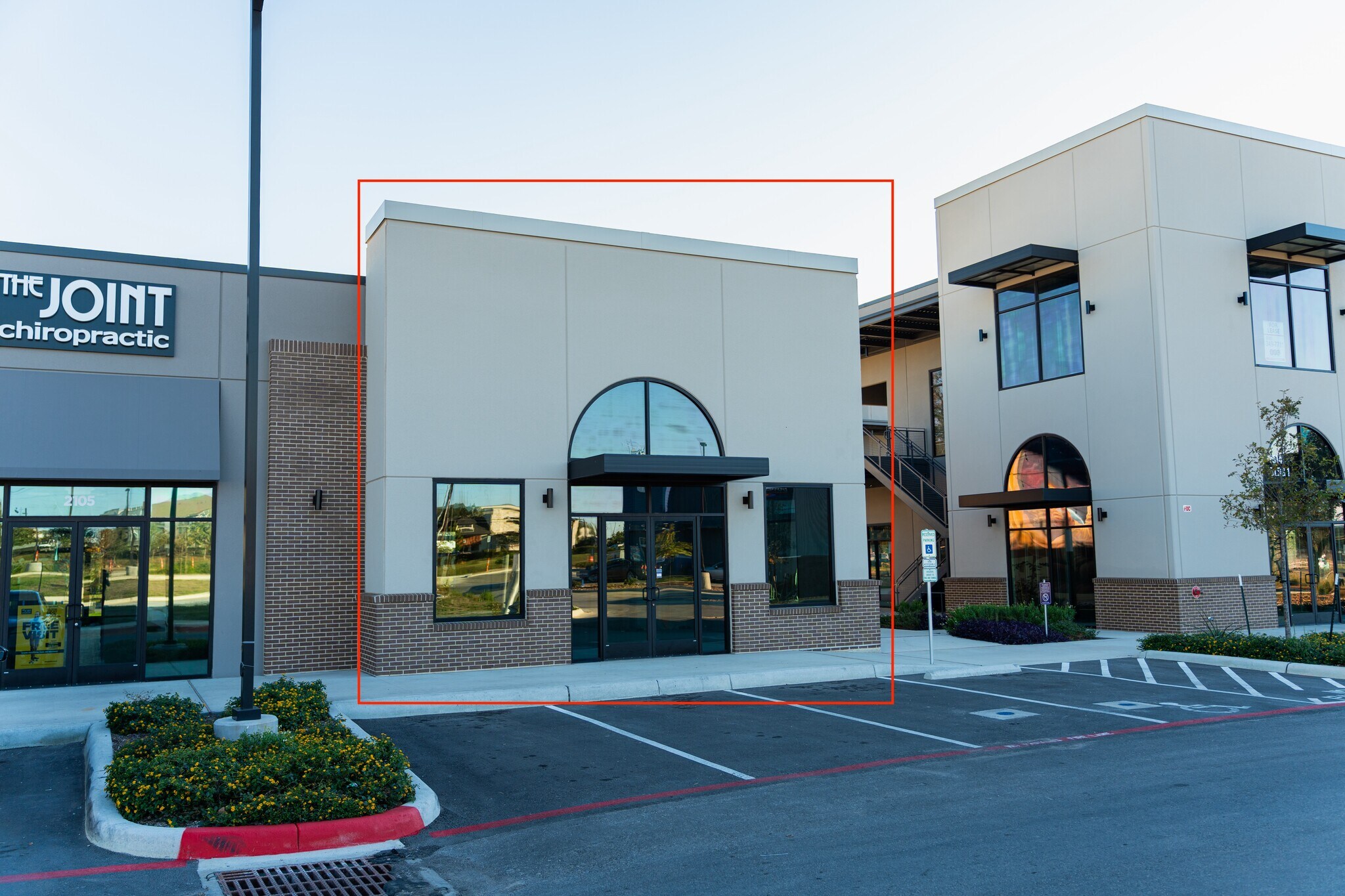 2860 Military dr, San Antonio, TX for lease Interior Photo- Image 1 of 26