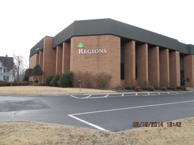 2052 S Main St, Milan, TN for lease - Building Photo - Image 1 of 4