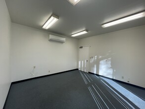 3440 Vincent Rd, Pleasant Hill, CA à louer Photo intérieure- Image 2 de 4