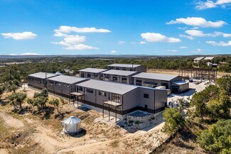 Plus de détails pour 451 Farrell Rd, Dripping Springs, TX - Flex à vendre