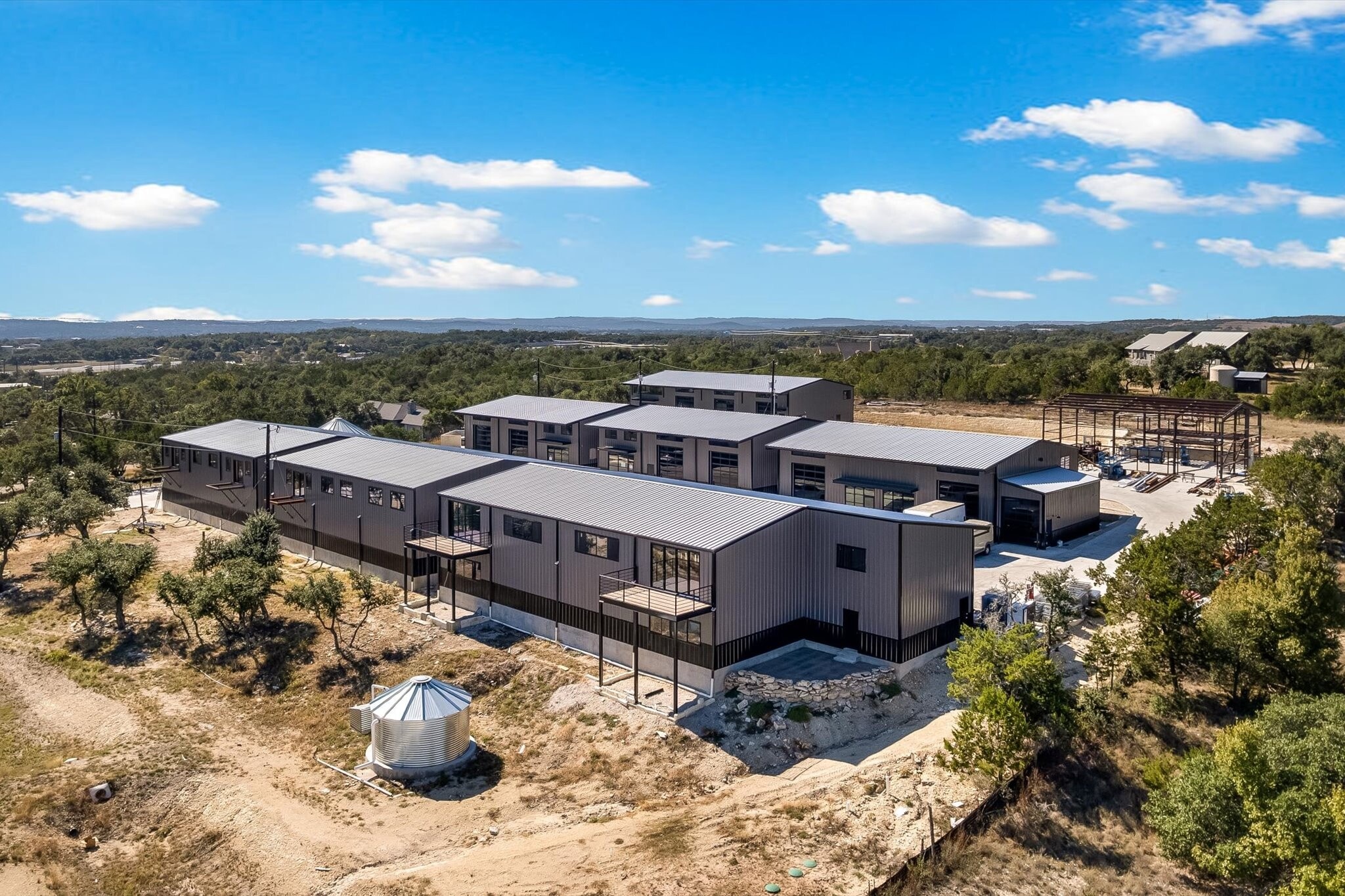 451 Farrell Rd, Dripping Springs, TX for sale Primary Photo- Image 1 of 30
