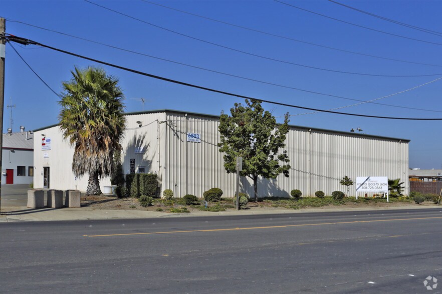 6803-6815 Central Ave, Newark, CA à louer - Photo du bâtiment - Image 2 de 10
