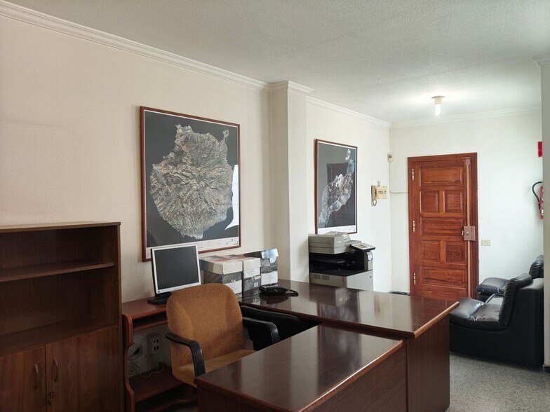 Plaza de Santa Isabel, 1, Las Palmas de Gran Canaria, Las Palmas for lease - Interior Photo - Image 1 of 18