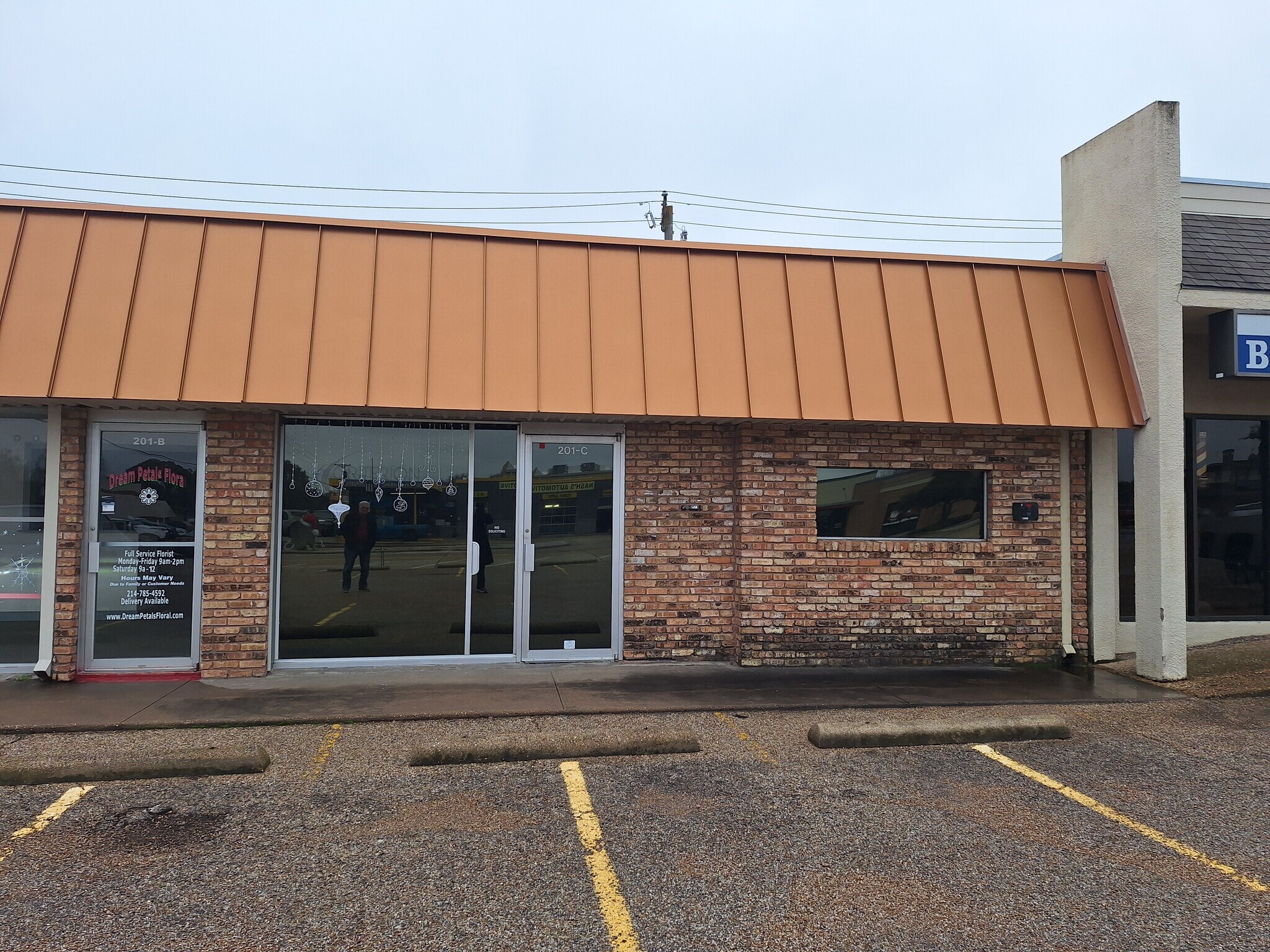 201 W Main St, Allen, TX for lease Interior Photo- Image 1 of 7