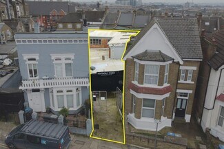 Plus de détails pour 1B Nightingale Rd, Londres - Industriel à louer