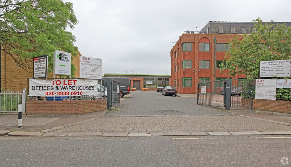 12 Cumberland Ave, London for lease - Building Photo - Image 3 of 4