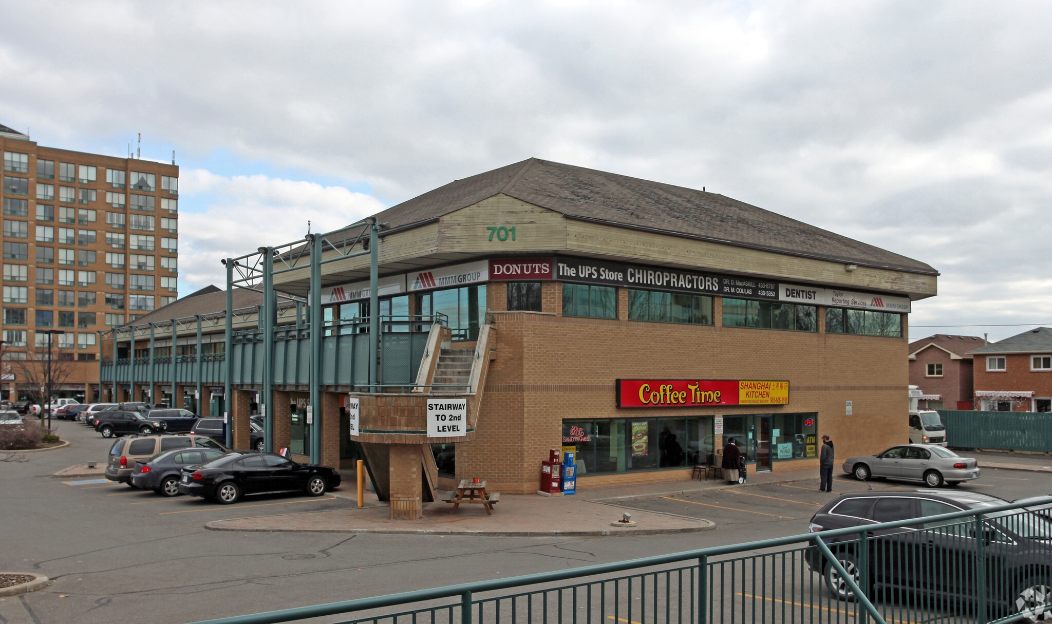 701 Rossland Rd E, Whitby, ON for sale Primary Photo- Image 1 of 1