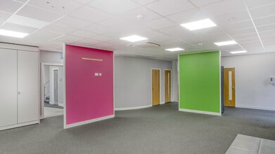 2B Herongate, Hungerford à louer Photo intérieure- Image 1 de 2