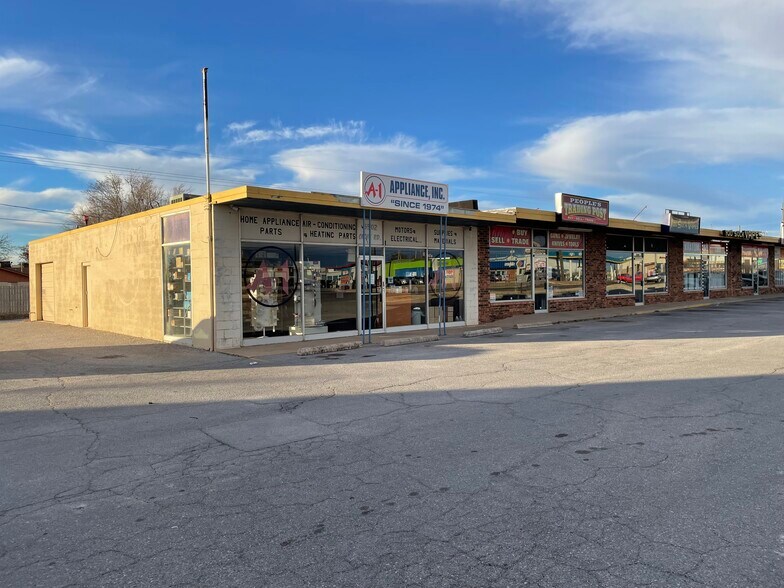 6502-6510 NW Cache Rd, Lawton, OK à vendre - Photo du bâtiment - Image 2 de 8