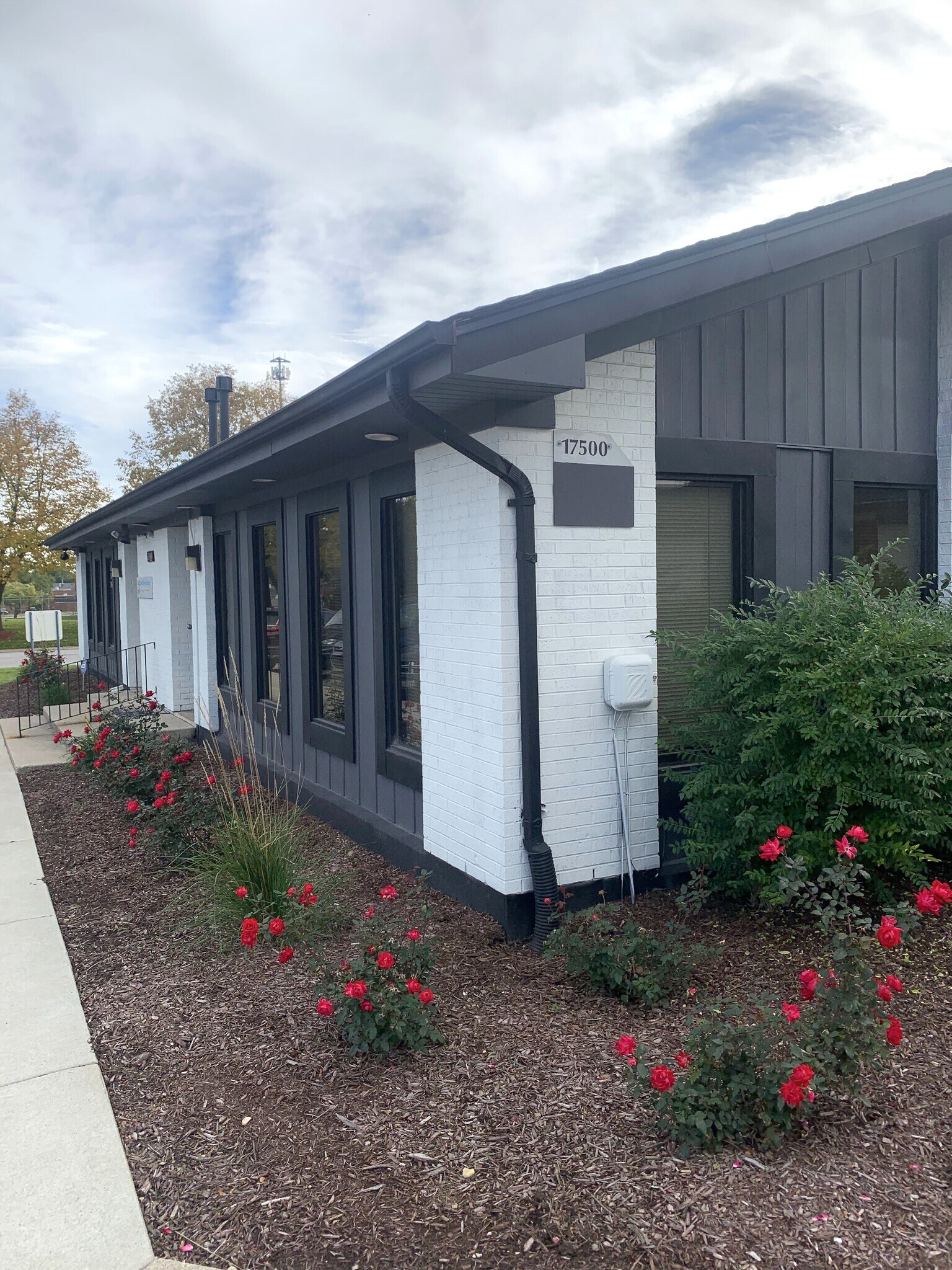 17500-17516 S Carriageway Dr, Hazel Crest, IL à vendre Photo du bâtiment- Image 1 de 1