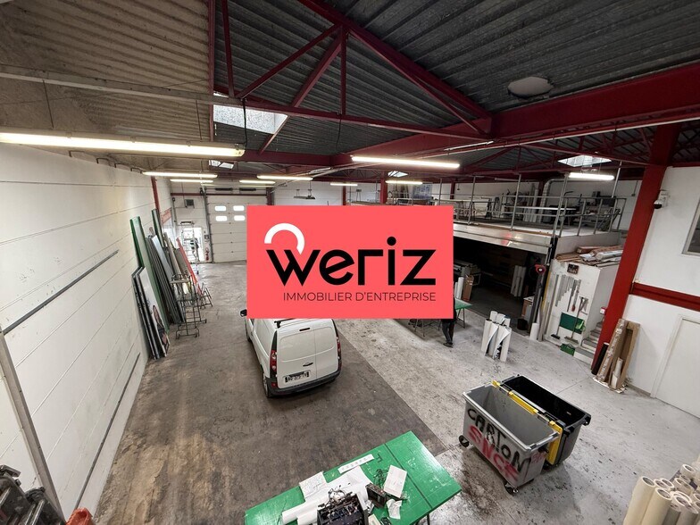 Industrial in Marseille for lease - Building Photo - Image 1 of 9
