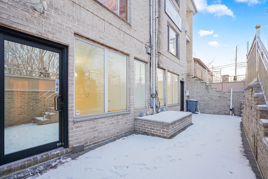 1330-1332 Rockland Ave, Staten Island, NY à louer - Photo principale - Image 1 de 25