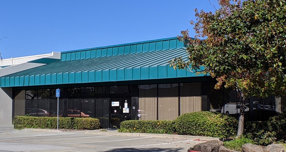 1100 Industrial Rd, San Carlos, CA à louer - Photo du bâtiment - Image 3 de 30