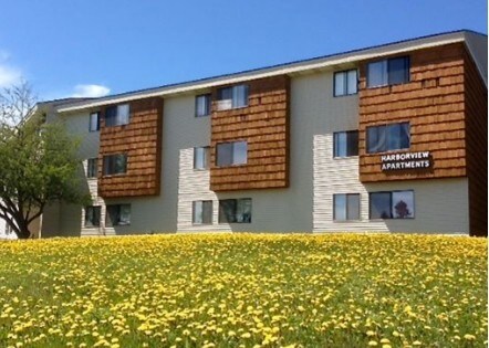 11 E 3rd St, Grand Marais, MN for sale Primary Photo- Image 1 of 1