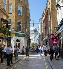 21-26 Garlick Hl, Londres à louer Photo du bâtiment- Image 1 de 3