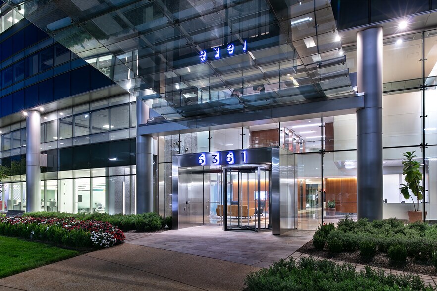 6350 Walker Ln, Alexandria, VA à louer - Photo du bâtiment - Image 3 de 23