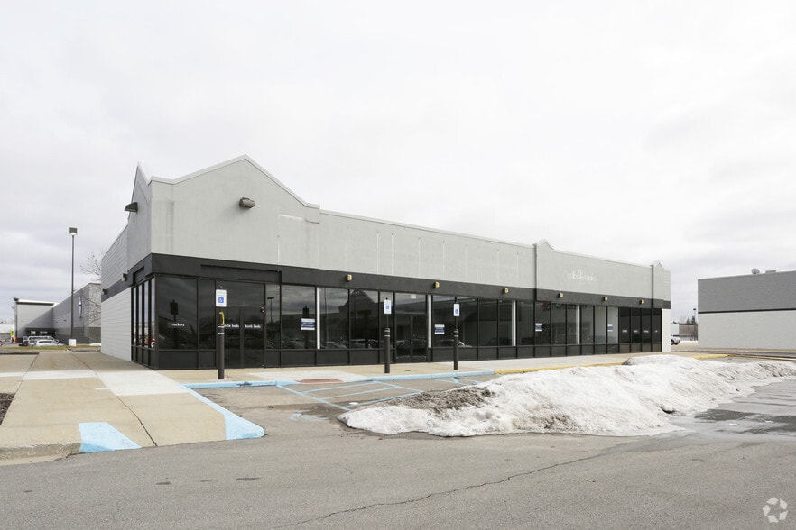 4260 28th St SE, Kentwood, MI for sale - Primary Photo - Image 1 of 11