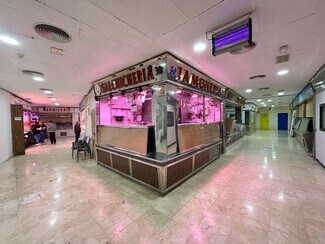 Plus de détails pour Multi-résidentiel à vendre