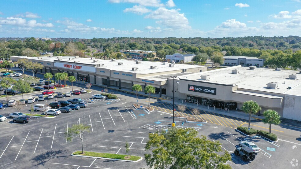 2402 SW College Rd, Ocala, FL à louer - Photo principale - Image 1 de 7