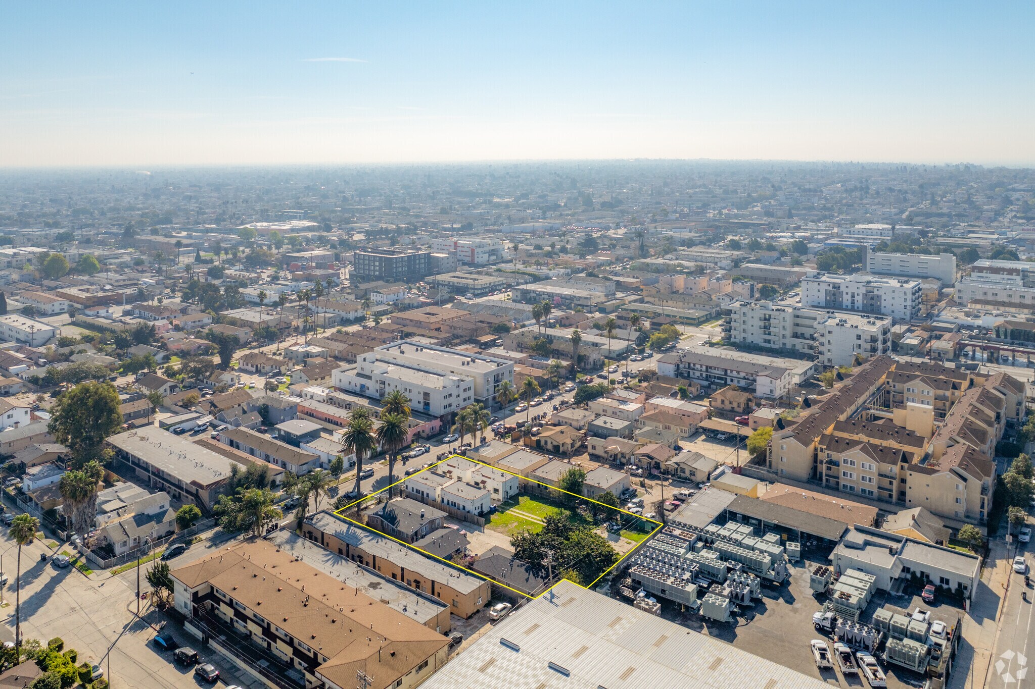6313-6319 Brynhurst Ave, Los Angeles, CA à vendre Photo du bâtiment- Image 1 de 1