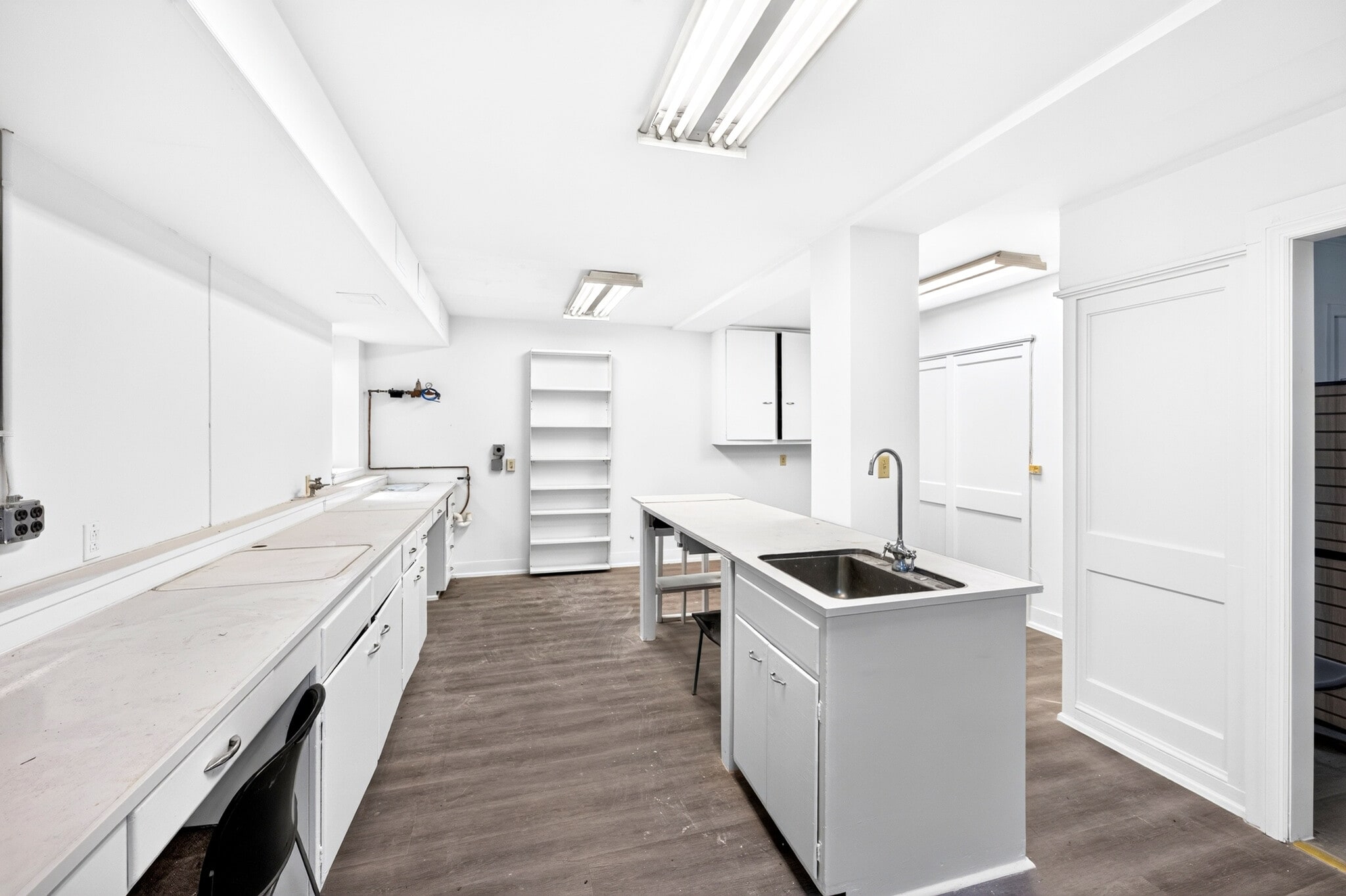 155 W Merrick Rd, Freeport, NY for lease Interior Photo- Image 1 of 5
