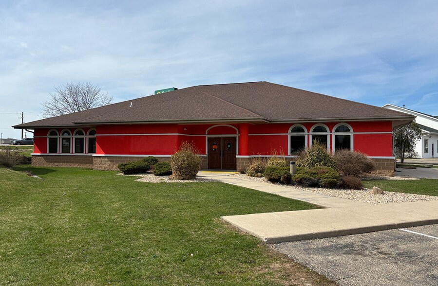 620 Nygaard St, Stoughton, WI à vendre - Photo principale - Image 1 de 13