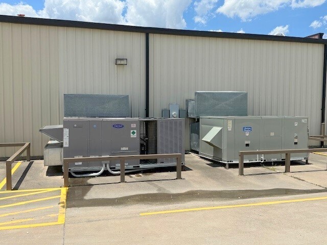 102 Bear Cat Rd, Aledo, TX à louer - Photo du bâtiment - Image 3 de 11