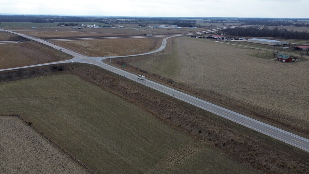 6801 Highway 24, Palmyra, MO à vendre - Photo du bâtiment - Image 2 de 8