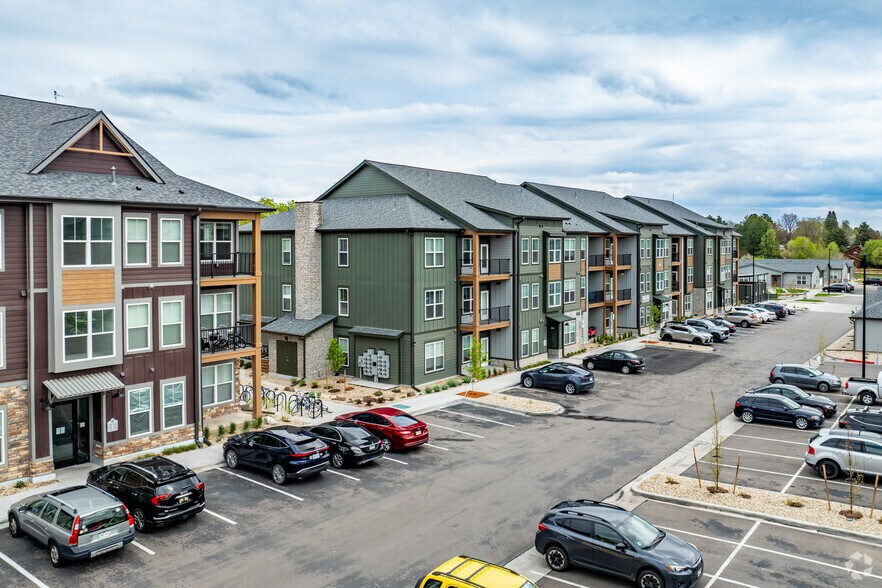 1001 - 1029 Hobbit St., Fort Collins, CO à louer - Photo du bâtiment - Image 2 de 30