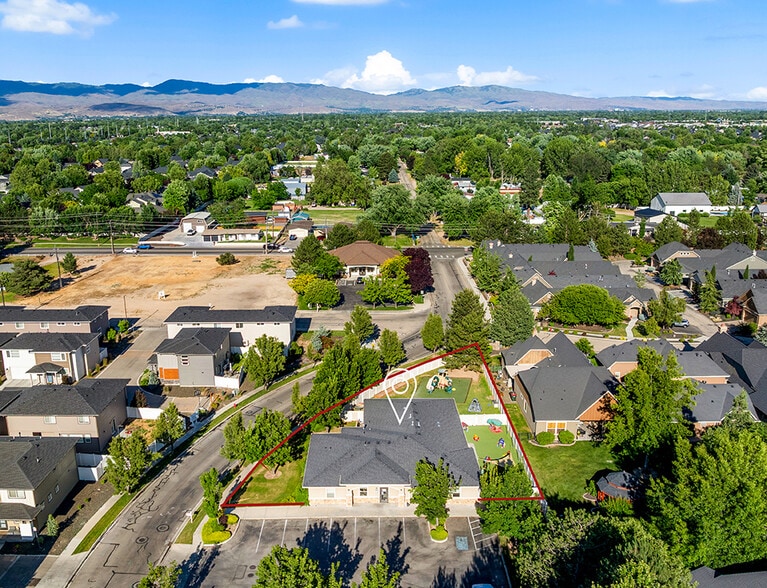 1463 E Star Dr, Meridian, ID à vendre - Photo du bâtiment - Image 2 de 16