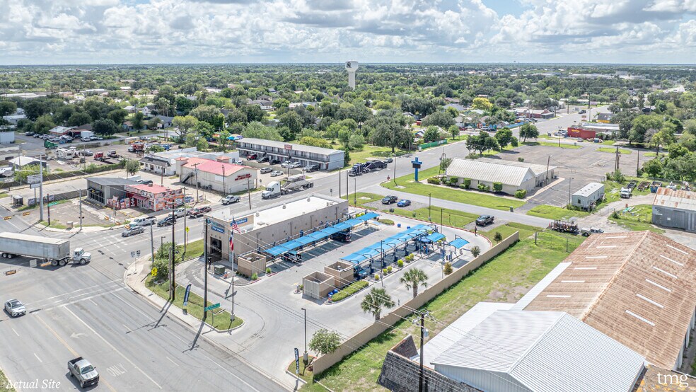 1101 N W U.S. Hwy 83 Business, Alamo, TX à vendre - Photo du bâtiment - Image 3 de 6