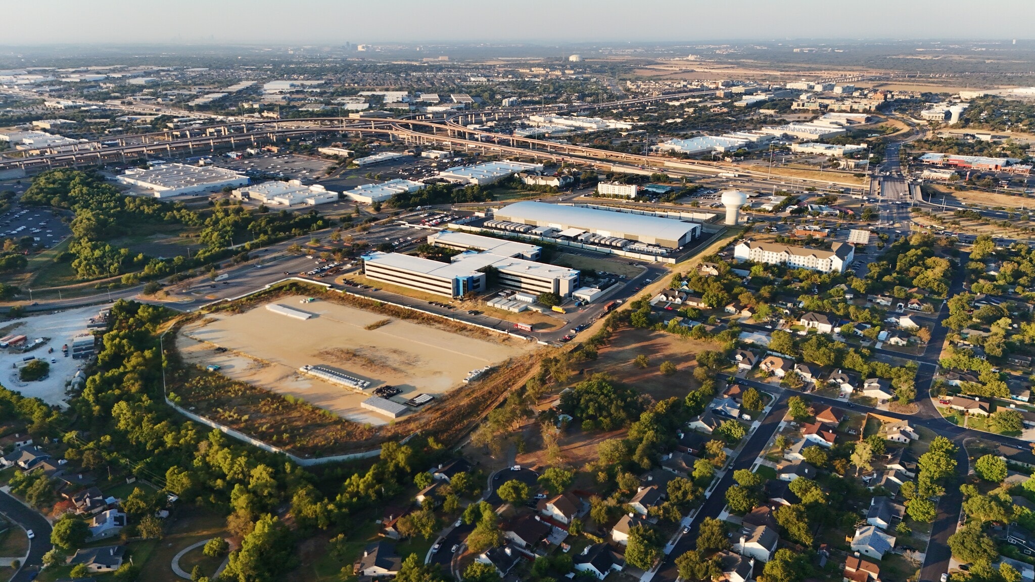 2211 Lancaster Gate Cv, Round Rock, TX for sale Primary Photo- Image 1 of 13