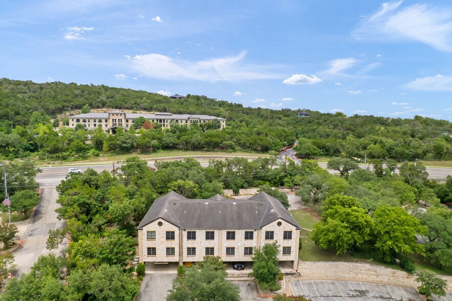 4407 Bee Caves Rd, West Lake Hills, TX à vendre - Photo du bâtiment - Image 2 de 13