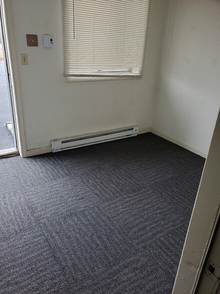 594 Turnpike St, Easton, MA for lease - Interior Photo - Image 3 of 14