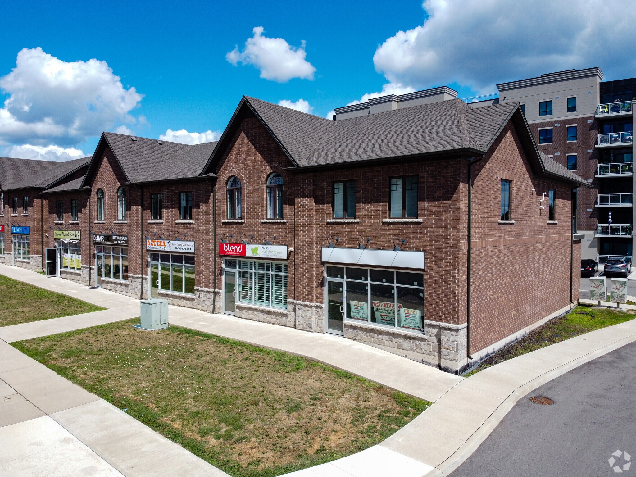 124-132 King St W, Hamilton, ON for sale Primary Photo- Image 1 of 1