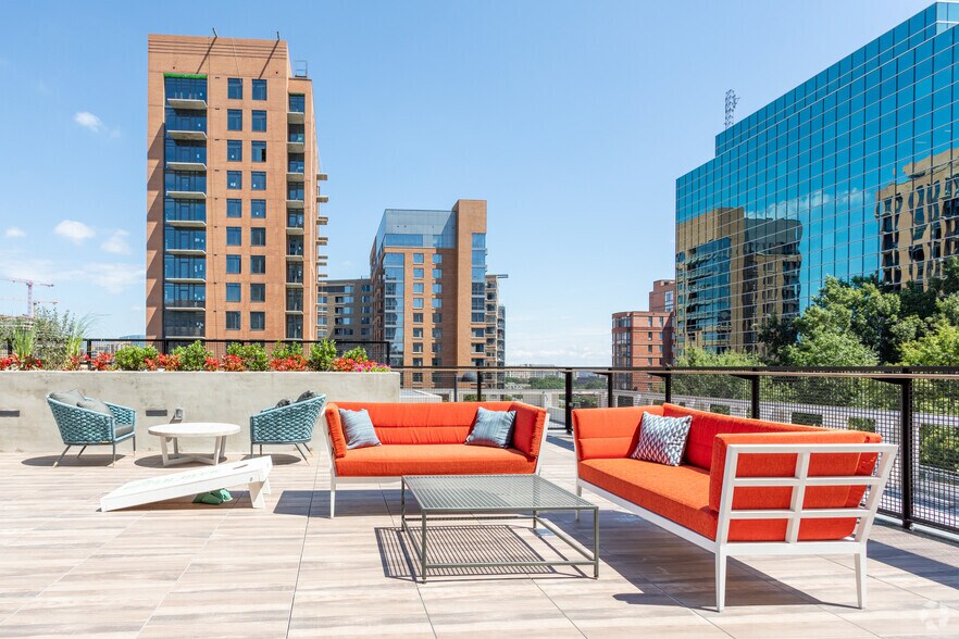 1515 N Courthouse Rd, Arlington, VA à louer - Autre - Image 1 de 5