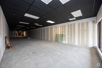 593-659 Holcomb Bridge Rd, Roswell, GA for lease Interior Photo- Image 2 of 5