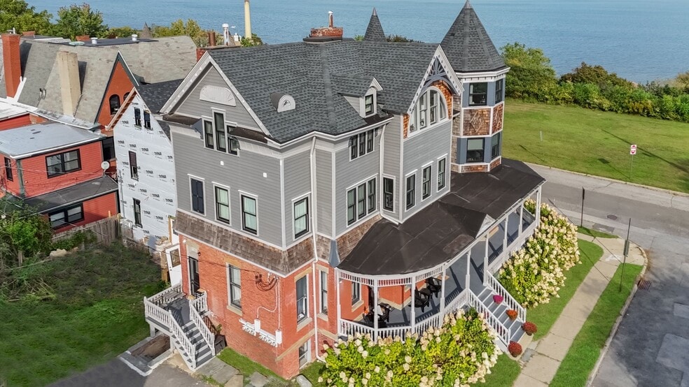 2 Courtney Ave, Newburgh, NY for sale - Building Photo - Image 2 of 49