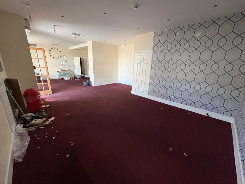 5 Piershill Pl, Edinburgh for sale - Interior Photo - Image 3 of 33