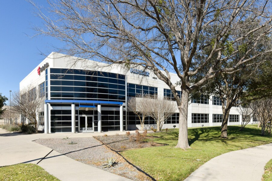 8605 Freeport Pky, Irving, TX à louer Photo du bâtiment- Image 1 de 18