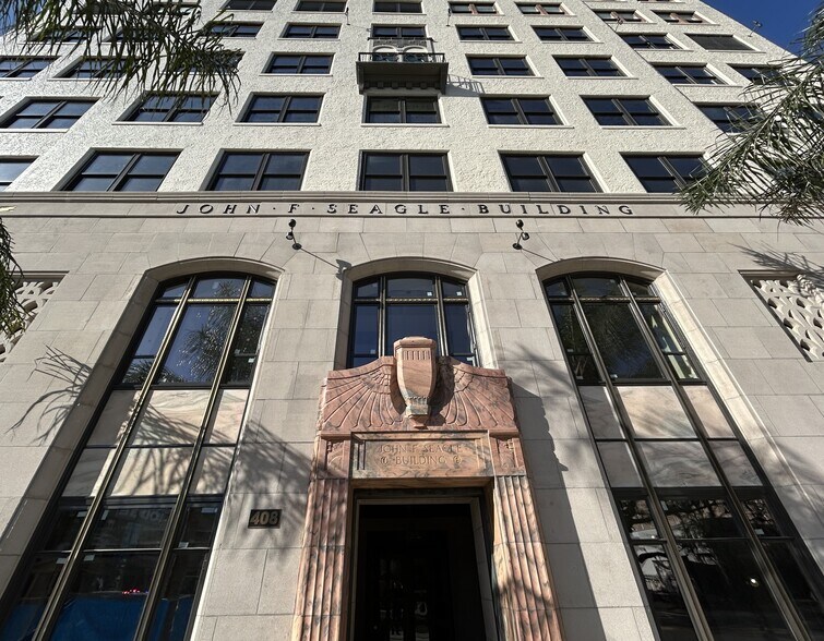 408 W University Ave, Gainesville, FL à louer - Photo du bâtiment - Image 2 de 8