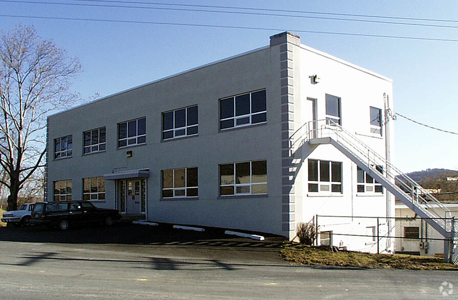 900 Line St, Easton, PA à vendre - Photo principale - Image 1 de 1