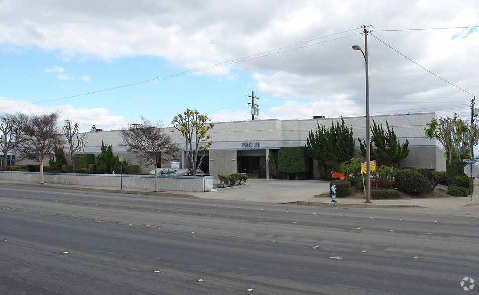 11880-11888 Western Ave, Stanton, CA for lease - Primary Photo - Image 1 of 3