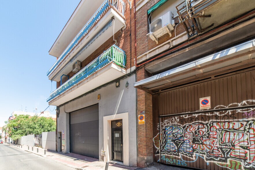 Calle del Monte Olivetti, 27, Madrid, Madrid for lease - Building Photo - Image 3 of 5