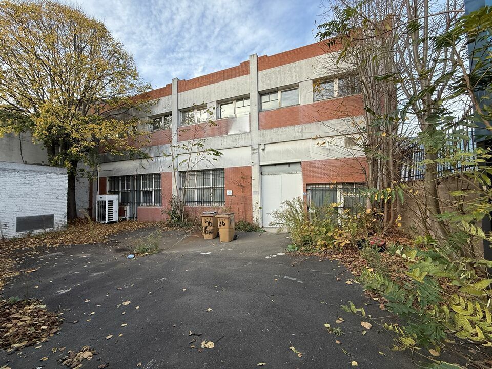 Flex dans Aubervilliers à louer Photo du bâtiment- Image 1 de 10