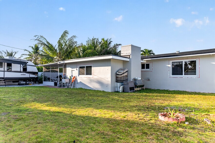 9760 Memorial Rd, Cutler Bay, FL à vendre - Photo du bâtiment - Image 3 de 9